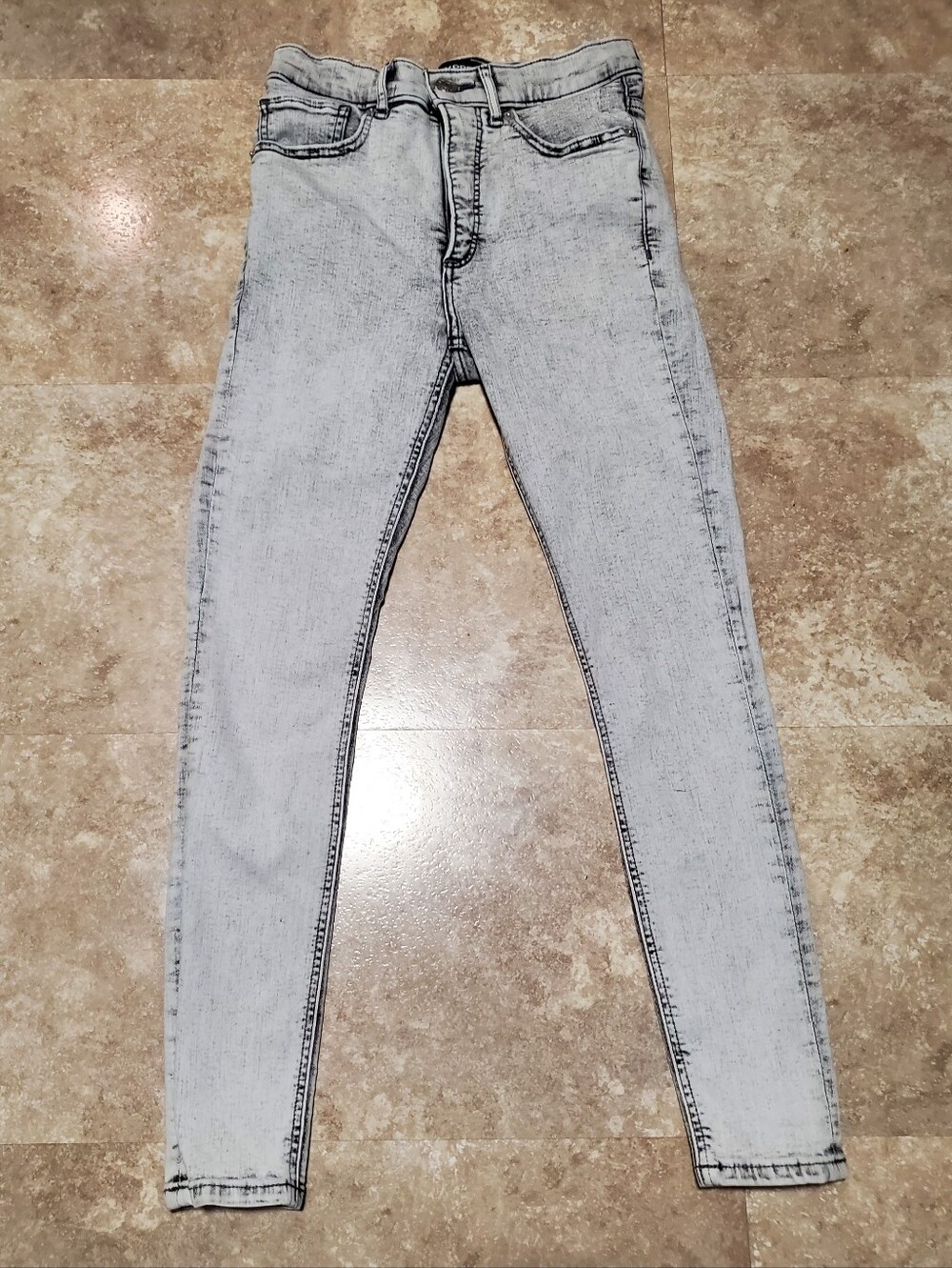 🆕️ Express Light Gray Acid Wash Skinny Jeans Sz 4